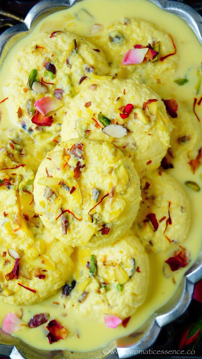 10 Delicious Sweets Available in India that are Everyone's Favourite

1. Rasmalai