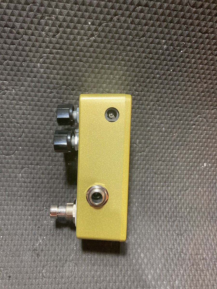 od_musics's tweet photo. New arrival !!!
MOSKY Golden Horse
いわゆるケンタ系クローン
バッファー、
ブースターとしてもオススメ!
#MOSKY #エフェクター #楽器
#楽器買取 #岐阜 #王の洞窟 https://t.co/b64hOBpVBC
