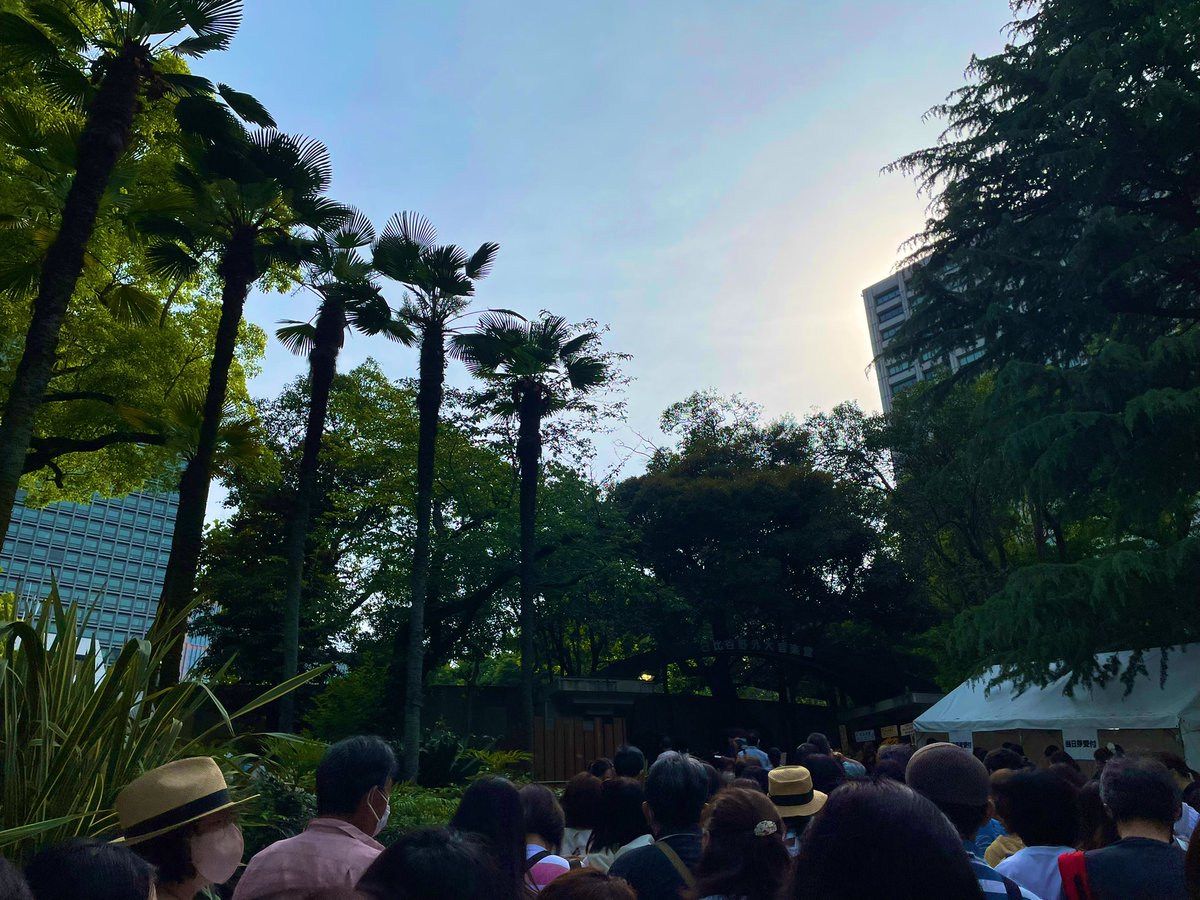 topgansaiko's tweet photo. 『杉山清貴
The open air live “High &amp; High”2023 』へ

杉山さんの美声はご健在🎤
お天気もサイコー🌈
のひとときでした
(๑>◡<๑)

#杉山清貴
#日比谷野音 https://t.co/wk9oj14LRo