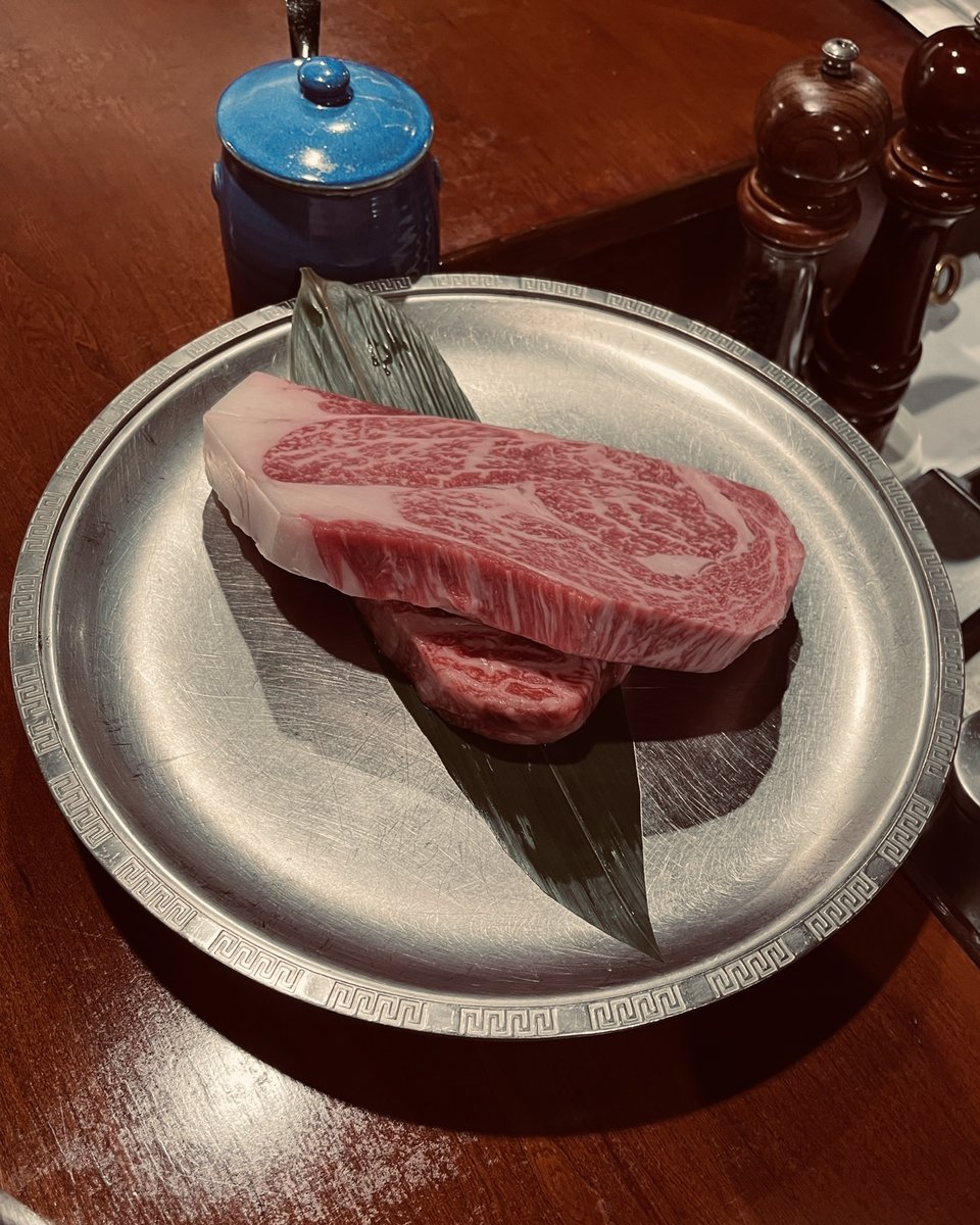 IOJjapantravel's tweet photo. Teppanyaki cooking involves the use of a smooth, red-hot grill where grilled food is cooked at the moment. Kobe beef, one of the most delicious in the world, is grilled using this type of cooking, together with fresh vegetables.
#teppanyaki #kobebeef  #japanfood #insideoutjapan https://t.co/d7qDZWODUZ