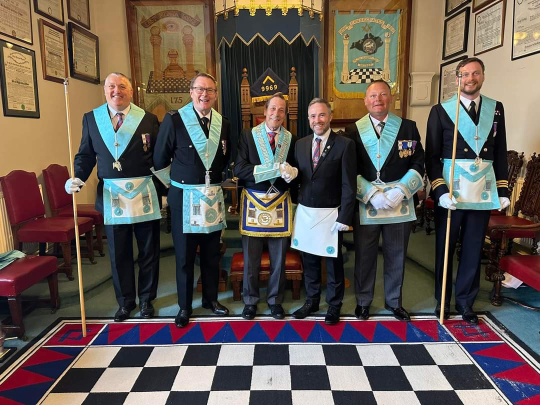 Vectis Services Lodge No. 9969 tweet media