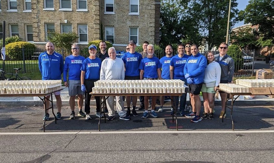Good luck to all racers in the Capitol Hill Classic 10K today! DCFR water stop volunteers are ready for you :) 💧