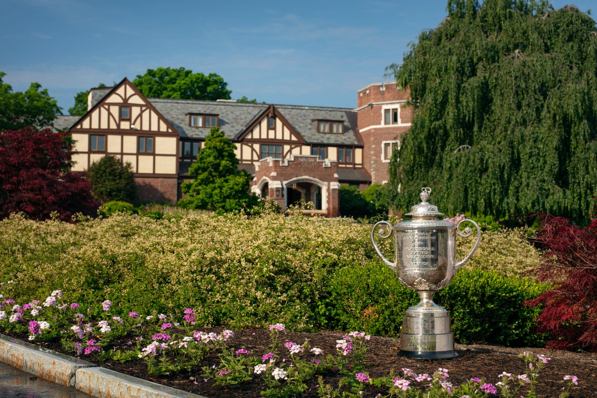 PGAChampionship's tweet photo. Good morning from Oak Hill Country Club. Let's have ourselves a Sunday. 

#PGAChamp https://t.co/ru2PTkIM5W