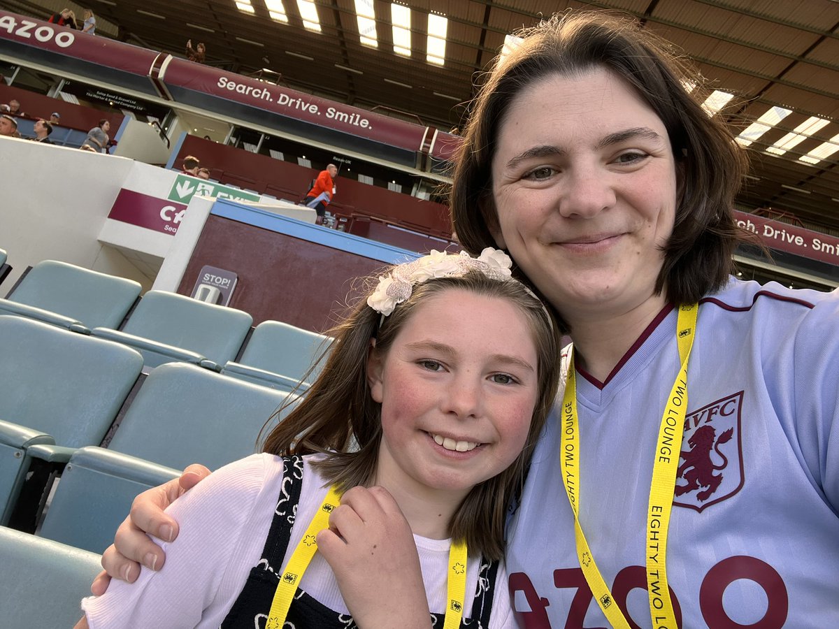 JennHarding's tweet image. looking forward to the match today! @AVWFCOfficial vs Liverpool! Come on villa! 

#betheinspiration #utv #WSL