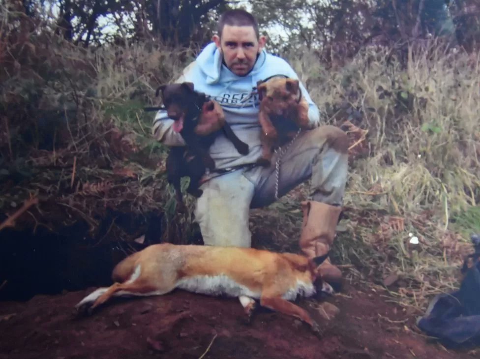 AdoptionsUk's tweet photo. Please retweet, do not sell or give away your pets on social media.
  
If you need to re home a pet contact a registered charity.   
Cruel people don't always look cruel.   

Mark Cuthbert bought kittens on Gumtree to use as bait for dog fighting ⚠️ 

https://t.co/gzHc9NqS0G https://t.co/E33ImFM5Bc