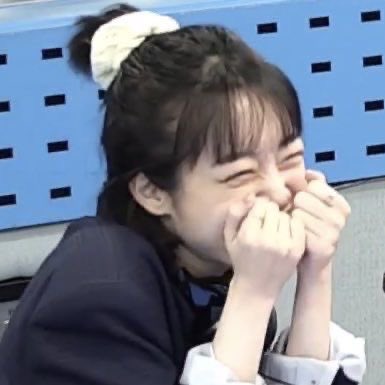 Her cute habit when laughing 😭💕
#sojuyeon #소주연 #낭닥3 #낭만단터김사부3 #drromantic3 #은탁아름