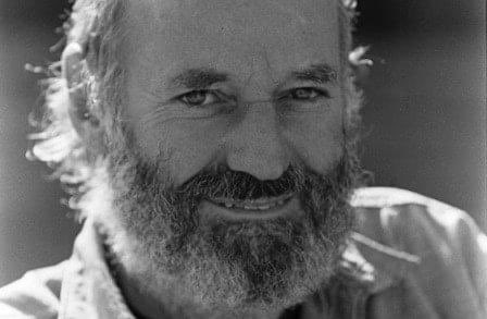 OutlawsPoetic's tweet photo. "Poetry is a naked woman, a naked man, and the distance between them."

~ Lawrence Ferlinghetti https://t.co/DGC3yUtnjO