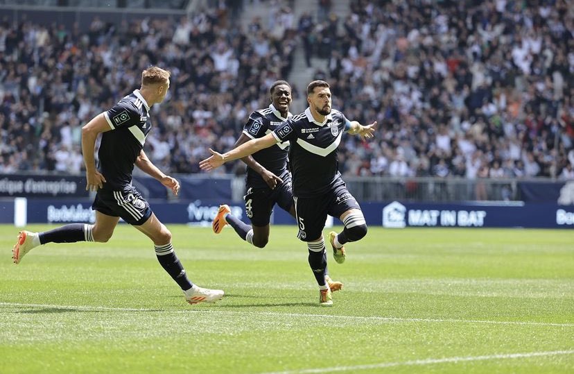 DannyFCGB's tweet photo. Le prénom Yohan -sous toutes ses déclinaisons- réussit plutôt bien aux Girondins. 💙 https://t.co/SiJgyVQkmc