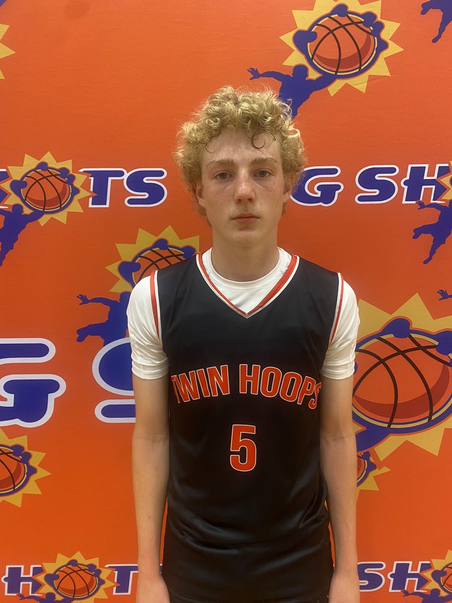 BigShotsGlobal's tweet photo. #BIGSHOTS #RockyTopMayhem 

14U (Court 1) 

Twin Hoops 60
5 David Foster 16 
7 Damartae Merchant 14 

Hawk Nation 22
1 Nolen Miller 11 https://t.co/LJLW2MHoW4