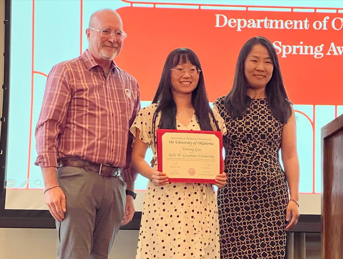 lab_wu's tweet photo. Congratulations to @YantingGuo1 and Oliver Wu ! They received the Belle W. Goodman scholarship and John Laing Award at the departmental banquet! https://t.co/5VdEZap9hk