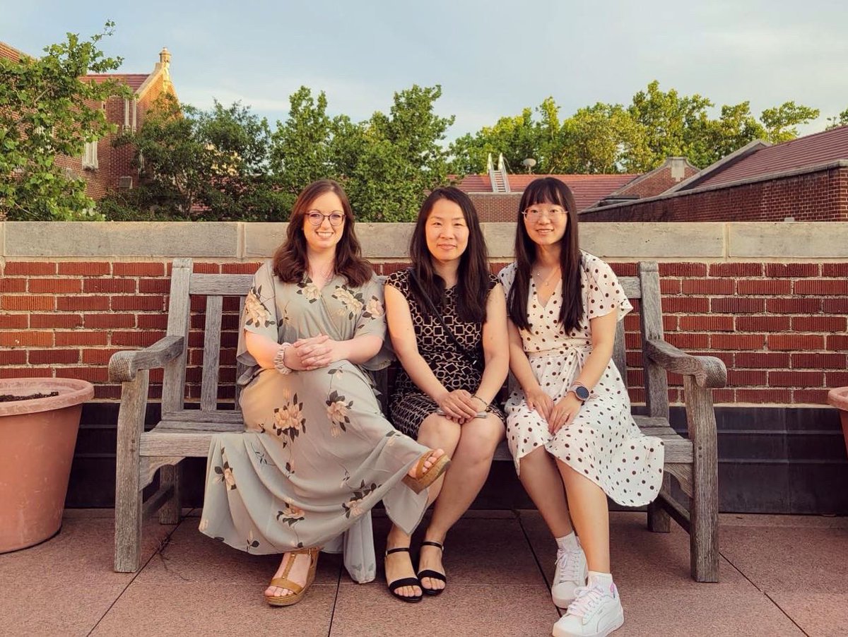 lab_wu's tweet photo. Congratulations to @YantingGuo1 and Oliver Wu ! They received the Belle W. Goodman scholarship and John Laing Award at the departmental banquet! https://t.co/5VdEZap9hk