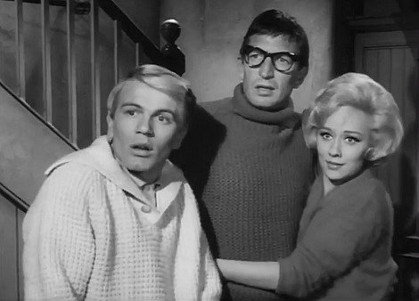 Petwill1's tweet photo. Just watched What A Whopper. It's your usual story of Adam Faith and chums trying to fool people that the Loch Ness Monster's about. But everytime I watch it I enjoy it so much and can't believe it's not more widely known. Excellent cast, great script, good direction. Utter joy. https://t.co/Vzap6kNRTl