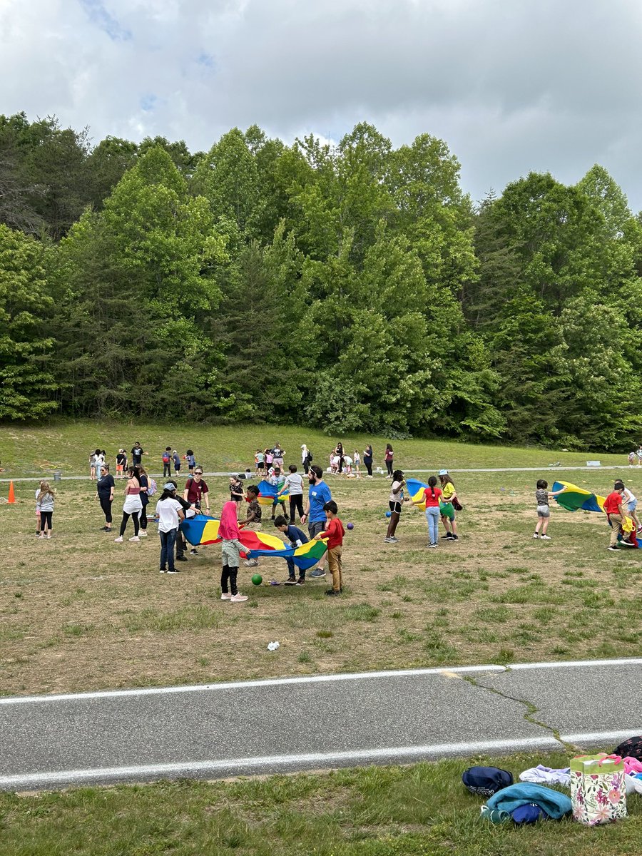 RockyRunES tweet media