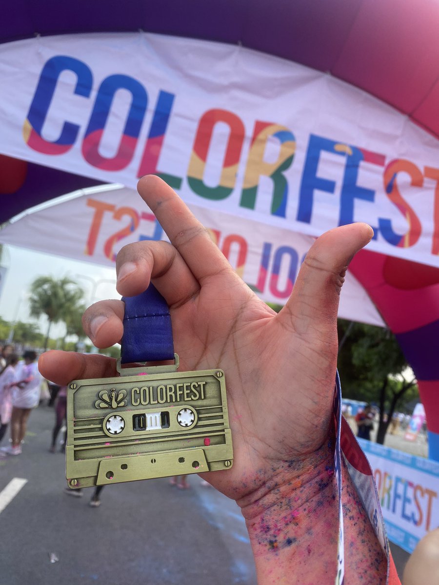 QuinoAldwin's tweet image. Getting some color in fun run 🌈🏃‍♂️
#ColorRunForEducation