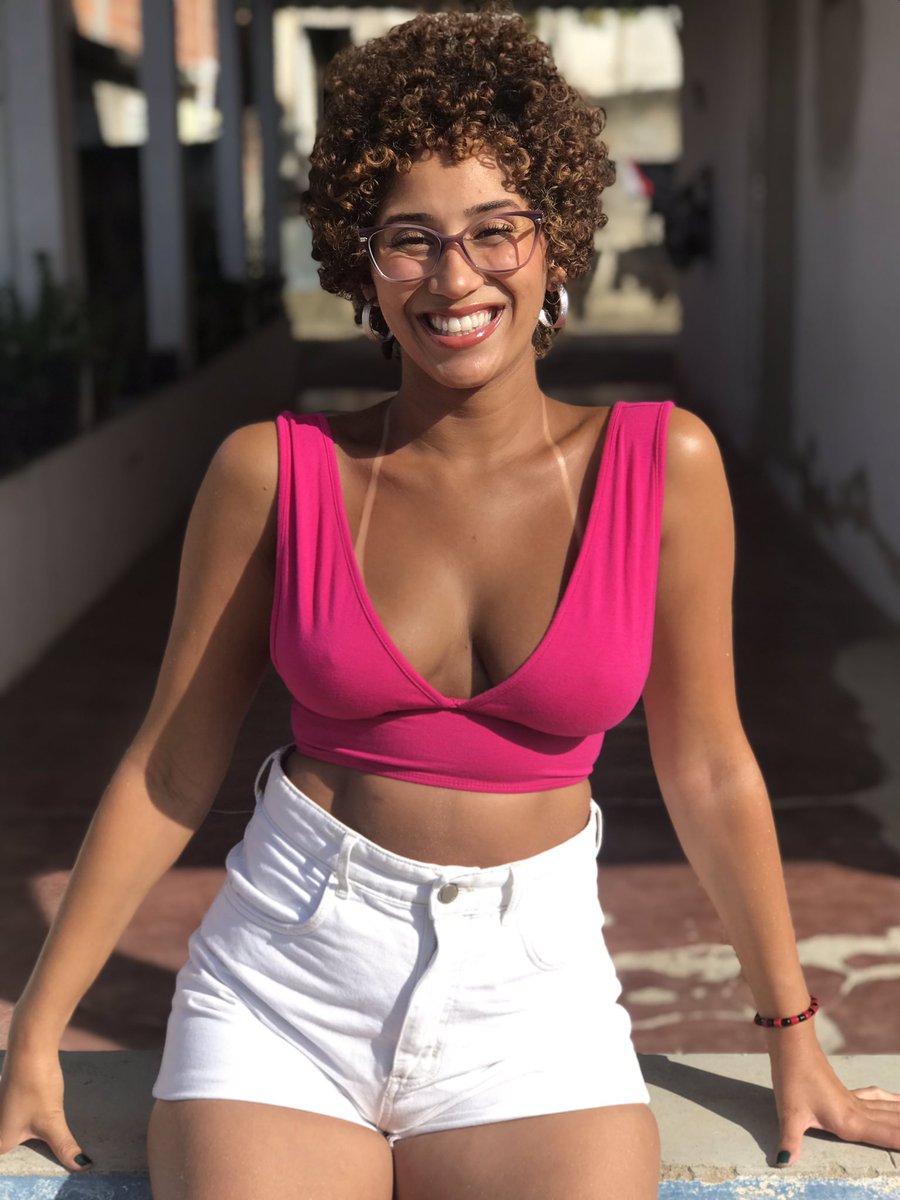 gabrielatunde's tweet photo. 🌸 https://t.co/oXyYPDSXQX