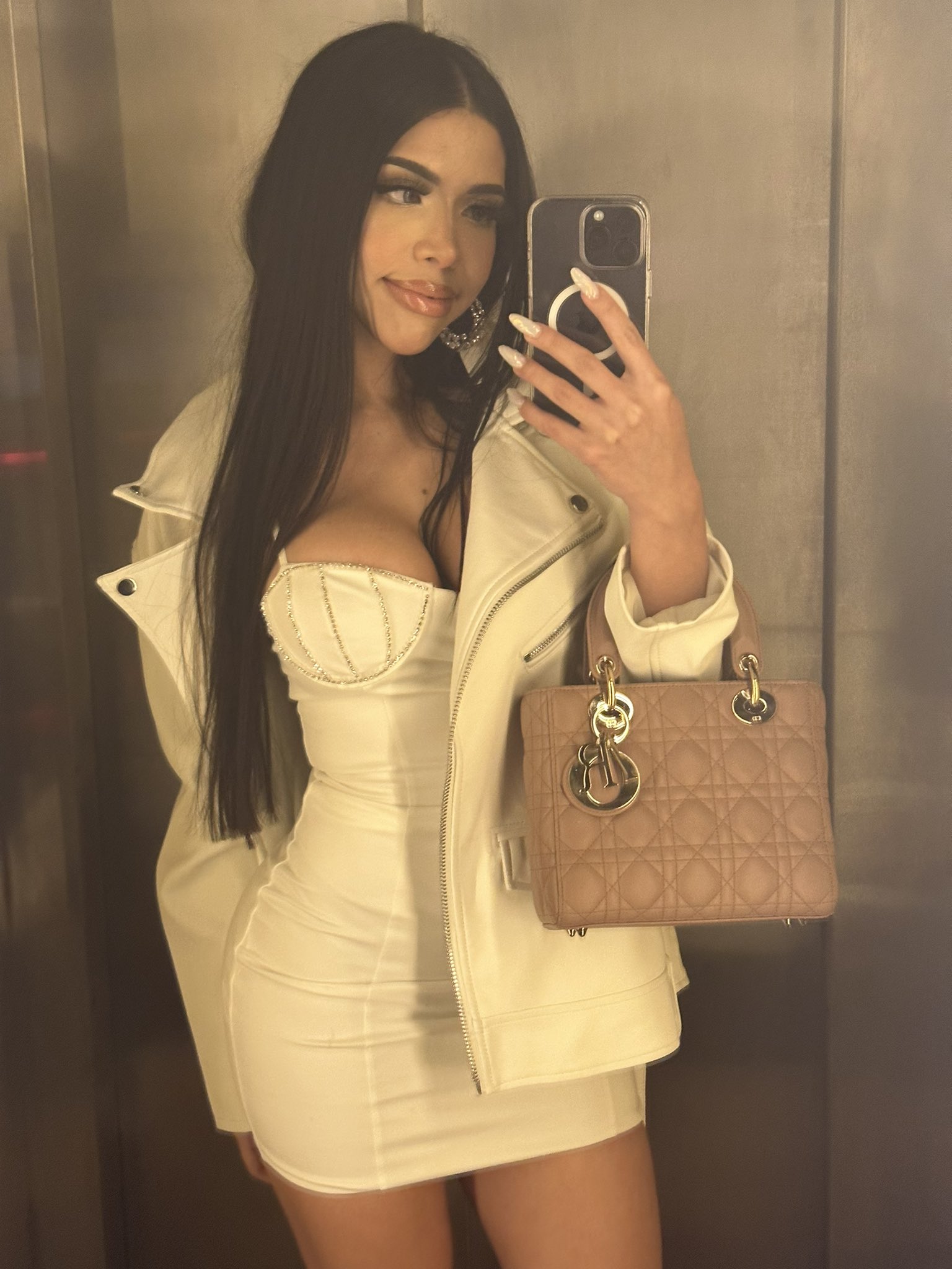 tu bratz favorita on Twitter: "Últimamente ya no me tomo fotos https