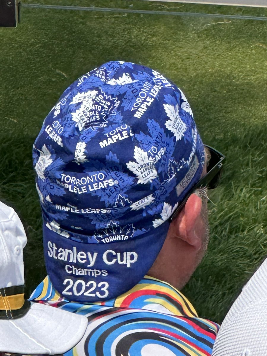 10/10 hat selection for a golf tournament