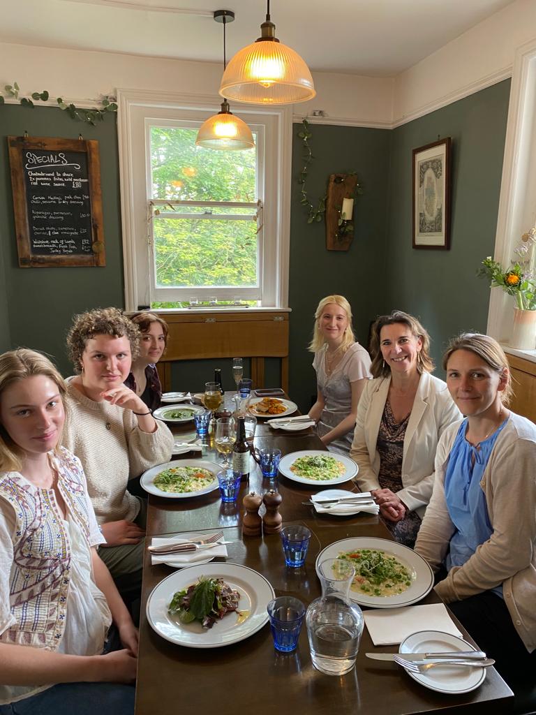 On Thursday, we had lunch at ‘Chez Dominique’ to say au revoir to our lovely IB French students Karah, Maddie, Casilda and Margot! Bonne chance les filles.