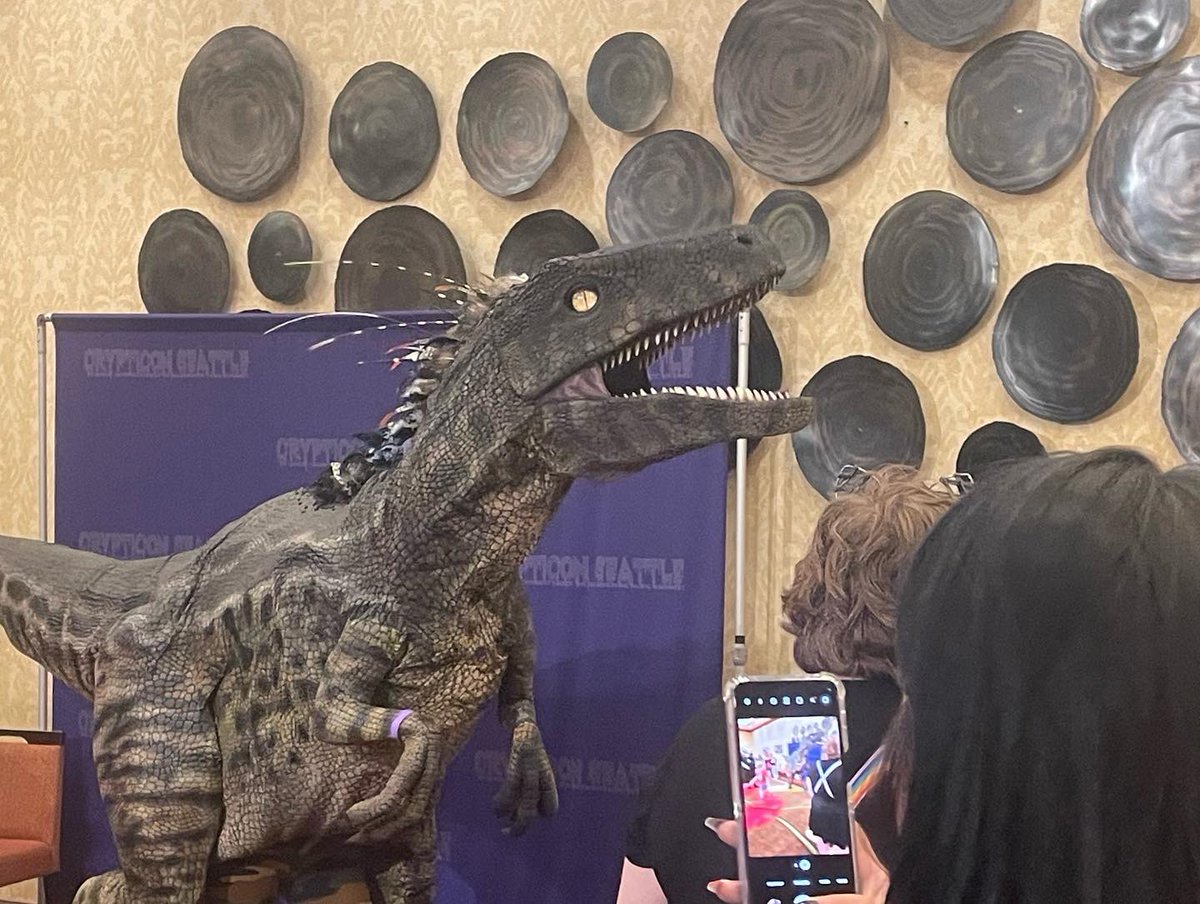 nextfloorentmt's tweet image. Happy to be back at the home of horror! Second screening for FROM THE DEPTHS played at @crypticon! Thanks for having us! #crypt23 #horror #fromthedepthsfilm #crypticon