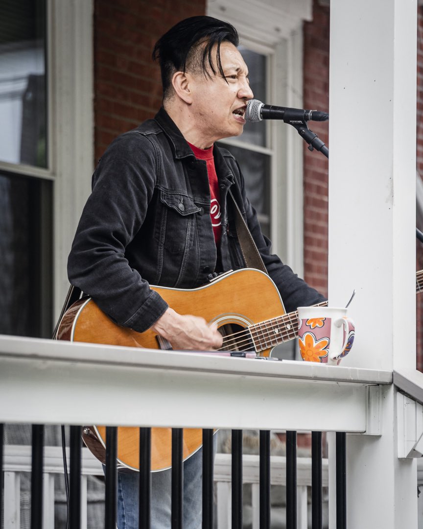 thegracious's tweet photo. Heard him singing from two blocks away! #johnfaye with @AnnaliseCurtin @ #westchesterporchfest  

#graciouspix #livemusic #photography #musicphotography #concertphotography #porchfest #saturday #weekend https://t.co/9GHsgcMg0V