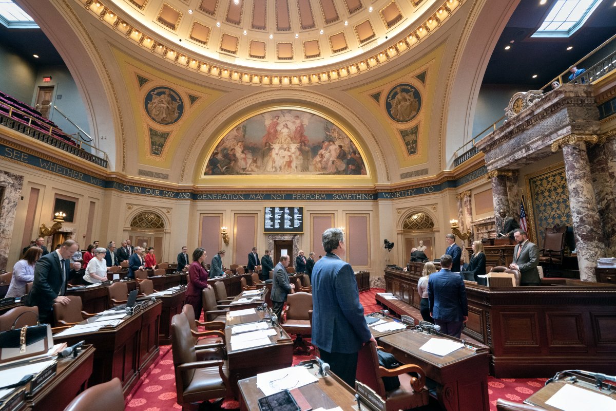 The Senate will take up:
HF 1938 - Omnibus tax provisions
HF 2887 – Omnibus transportation appropriations

Watch: youtube.com/mnsenatemedia