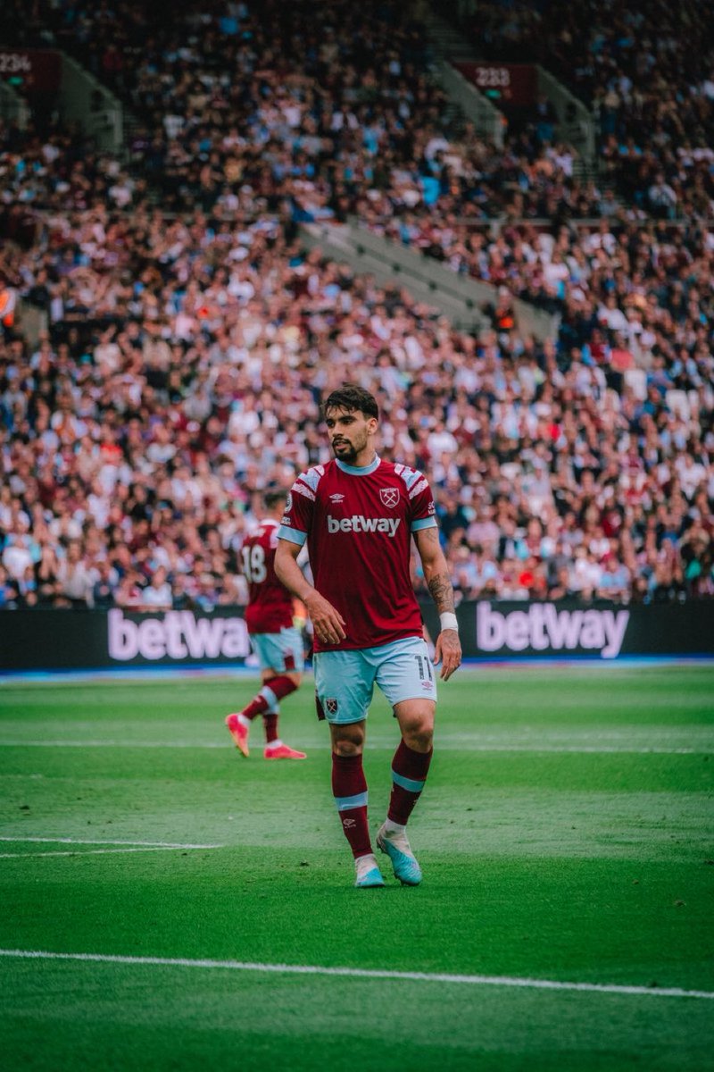 westhamtransfer's tweet photo. I’m sorry but this man is so fucking good. What a signing. https://t.co/05Dt5toRJN