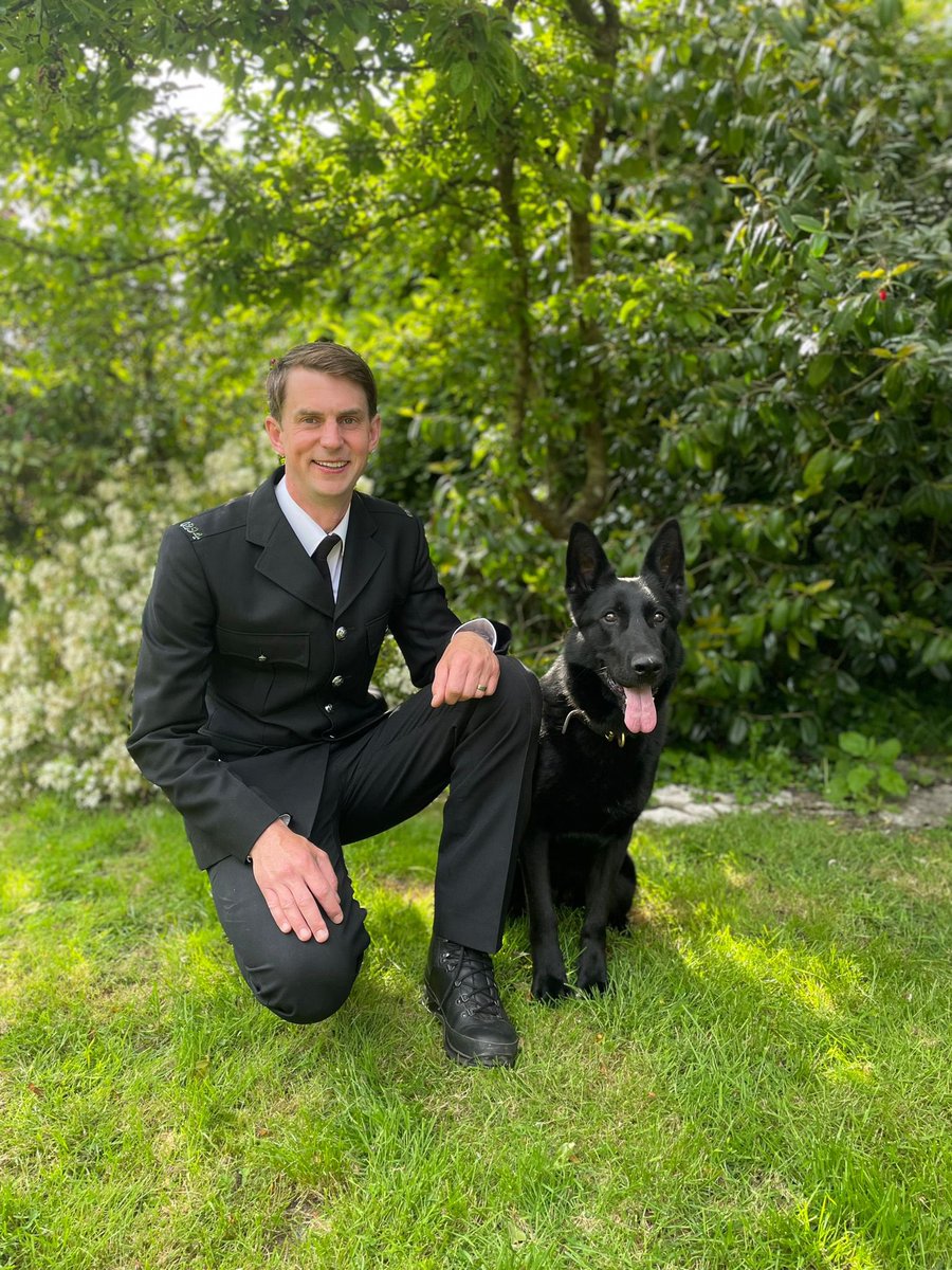 PoliceDogDorset's tweet image. Congratulations to all the teams that took part in the Nationals this weekend, you must all be very proud! 

Well done to #PDBelle and PC Flinn of @ASPoliceDogs, who won the weekend.

And a very special well done to our girl #PDElsa and her handler PC Lloyd 🐾

#GSD #GPD #dorset