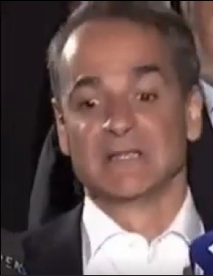 Και μόνο που κατηγόρησε χαροκαμένους γονείς ότι εργαλειοποιούν το θάνατο των παιδιών τους, είναι λόγος για να μαυρίσεις αυτό το άρρωστο κάθαρμα, όχι για να το ψηφίσεις. 🤮 #Μητσοτακης #Τεμπη #Σερρες 
#εκλογες2023 #Καραμανλης #ΝΔ_ΑΛΗΤΕΣ #ΣΥΡΙΖΑ #Τσιπρας 
#τι_ψηφισατε_ρε_μαλακες