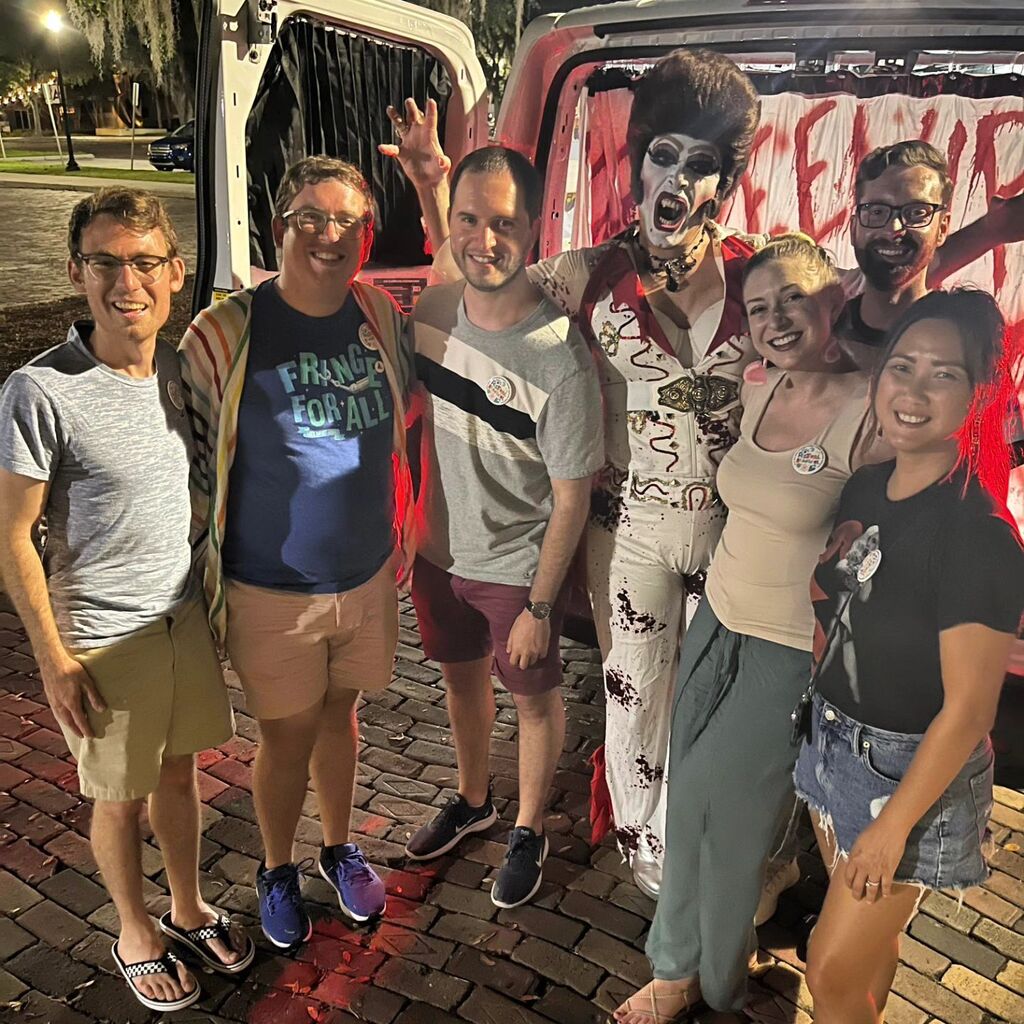 FringyMimeQueen's tweet photo. Day 3 of #PeeVirasSCAREavanSingAlong #LoveVamp at #OrlandoFringe. Check out link in bio for tickets. #of32. #ThanksForRidingMe 🎤🎶 💄🦇🧛

Silently Yours,
#PeeVira #TheFringyMimeQueen 
.
.
.
.
.
.
#drag #dragqueen #gay #dragrace #rupaulsdragrace #rpd… https://t.co/8WkT1DvYaA https://t.co/EDQhd2dbwb