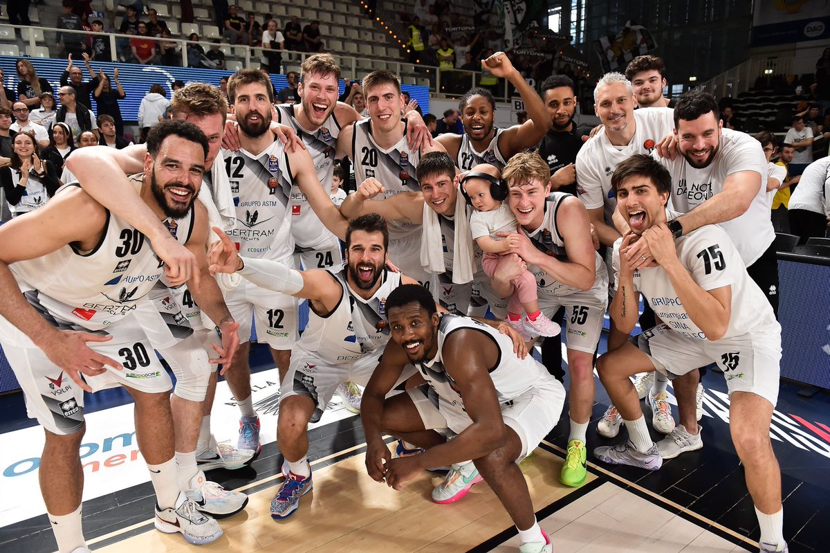 DerthonaBasket's tweet photo. BELLI, BELLISSIMI 😌 https://t.co/hF0rmWUMzw