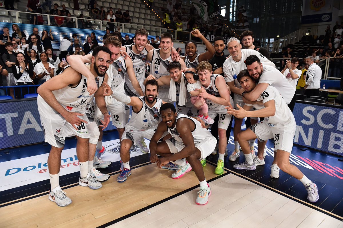 DerthonaBasket's tweet photo. BELLI, BELLISSIMI 😌 https://t.co/hF0rmWUMzw