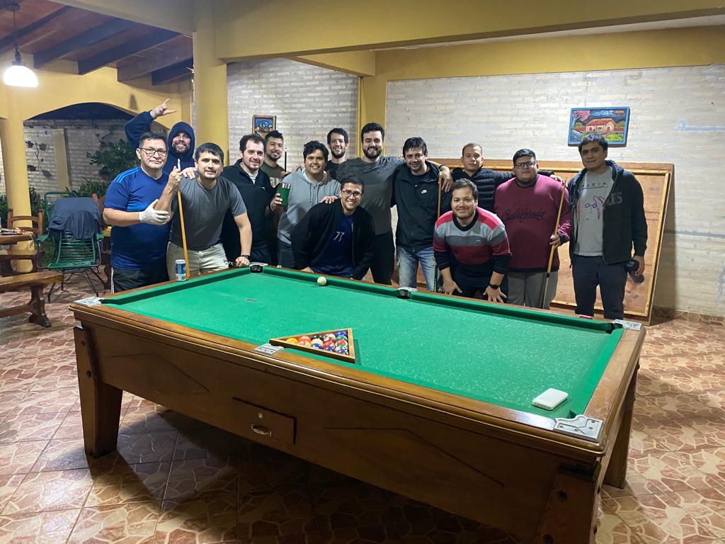 pilsester's tweet photo. En el tercer tiempo NO HAY RIVALES!! Noche diferente de este gran equipo que cada vez está más unido. De paso, se decidió la nueva piel 👀 .. SE VIENEE!! 😎 https://t.co/ZJW3X9Biid