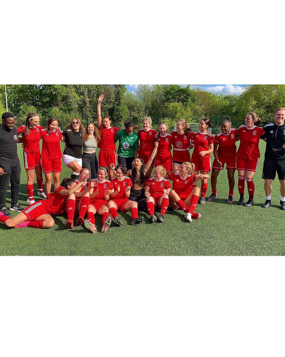 hammersmith_fc's tweet photo. CHAMPIONEEEEYS CHAMPIONEEEYS O’LE O’LE O’LEEEEEEEEEE @GLWFLeague #PremDiv https://t.co/0Xi3tYdzMb