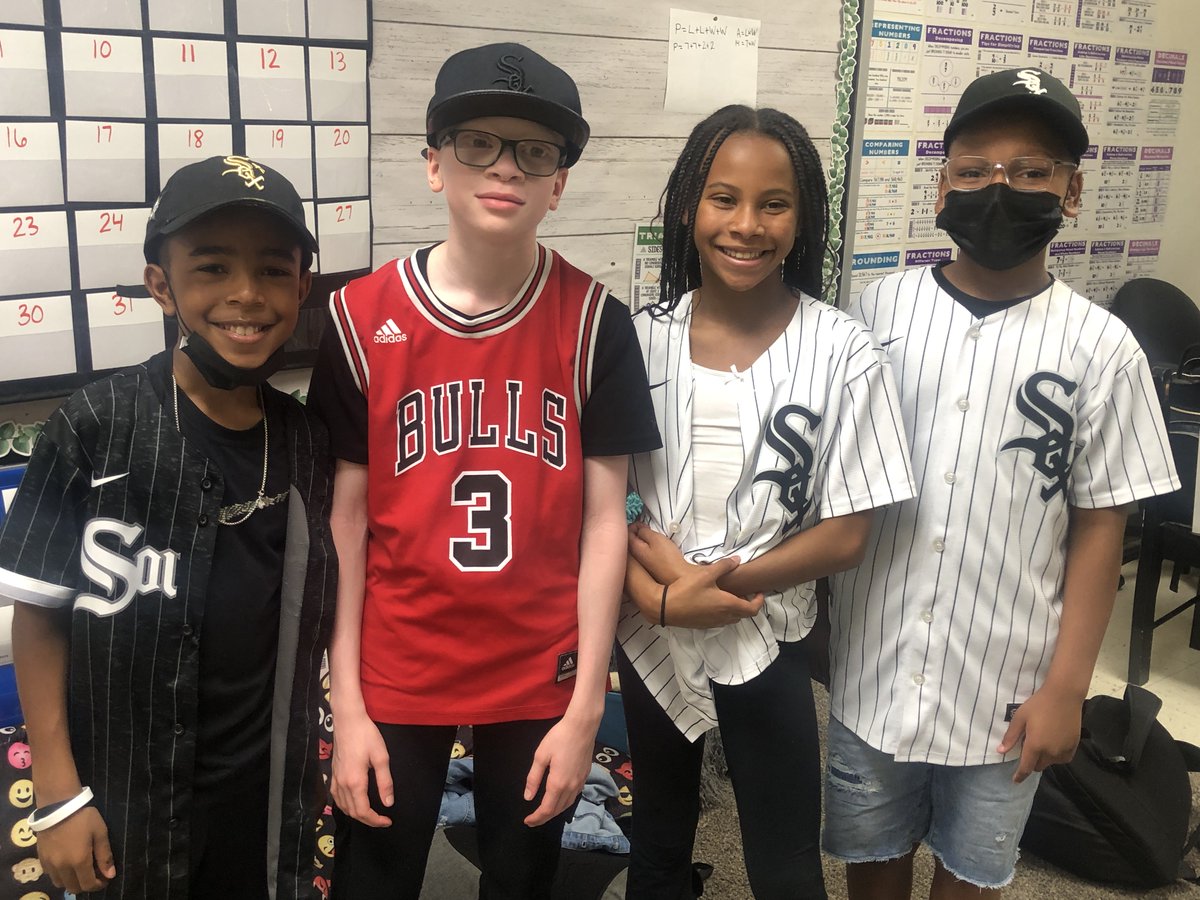 Mrs. Ciesielski tweet media