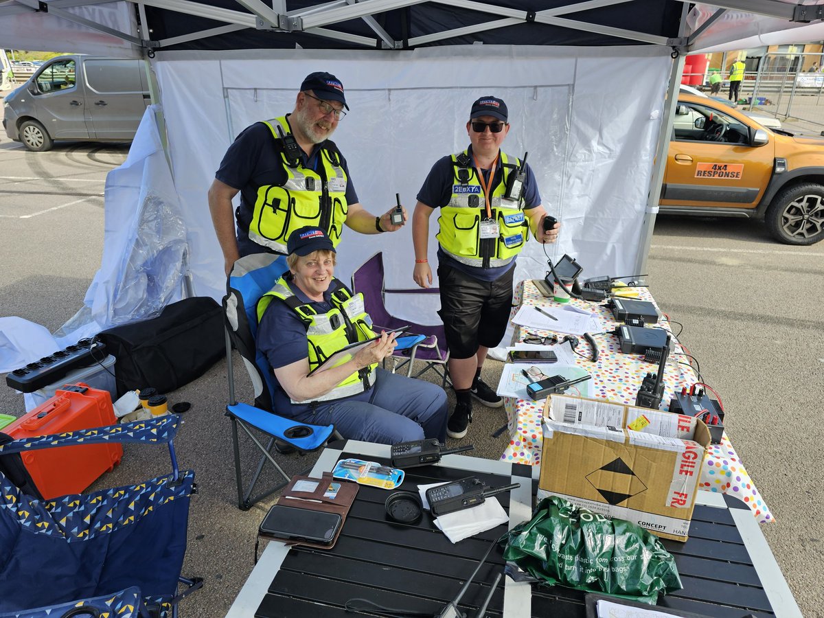 EssexRAYNET's tweet image. We supported the @ColHalfMarathon this weekend, providing Emergency &amp;amp; Safety Radio Communications for NiceWorks. Working with @stjohnambulance @ES4x4Response. @RAYNET_UK #AmateurRadio #rsgb #raynet