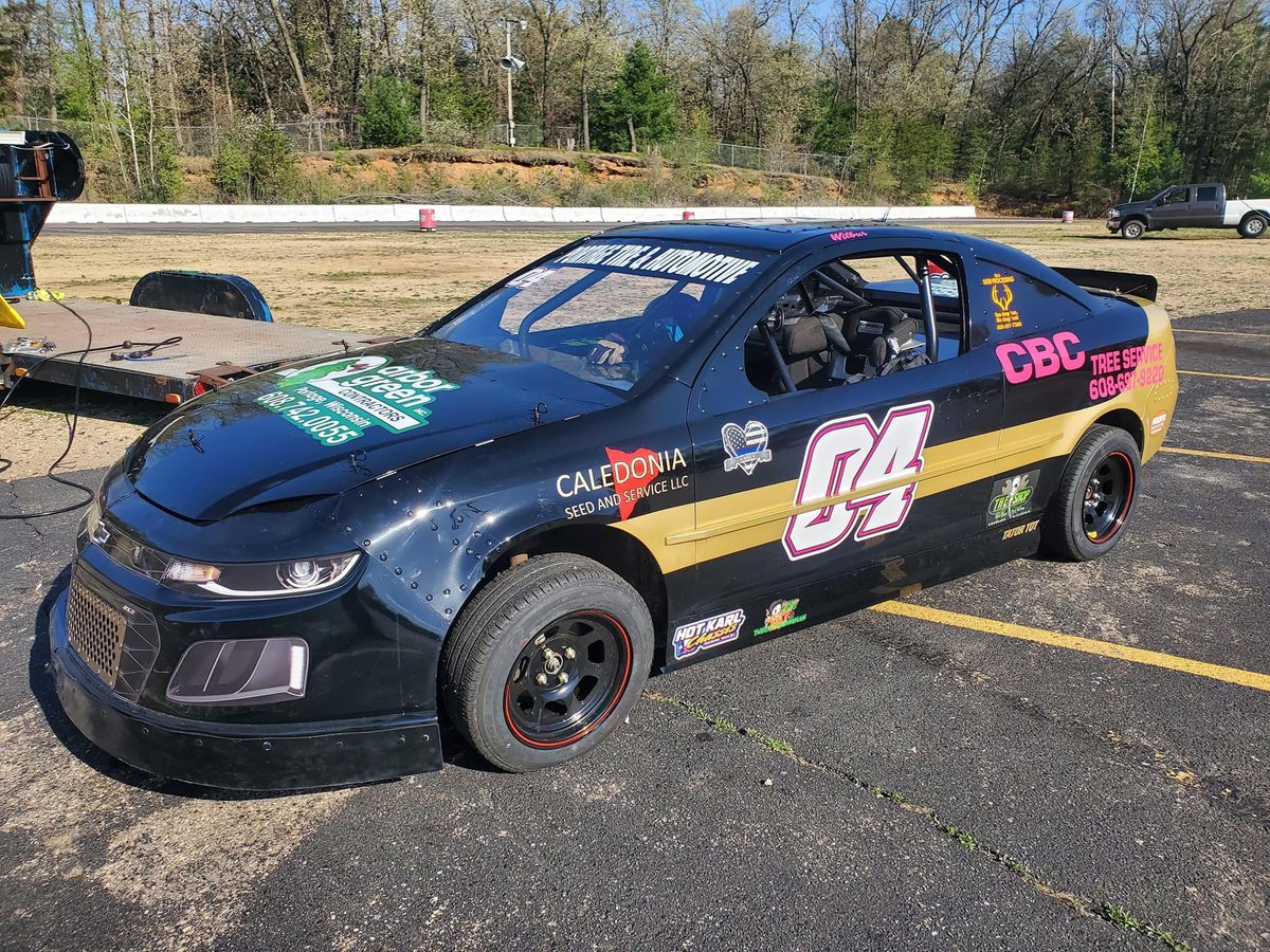 Redb3ardTv's tweet photo. BeardGang has sponsored Ron Myers, a family friend based out of Wisconsin.

I’d like to congratulate him on his first win of the season last night! https://t.co/EzxysWzTFG