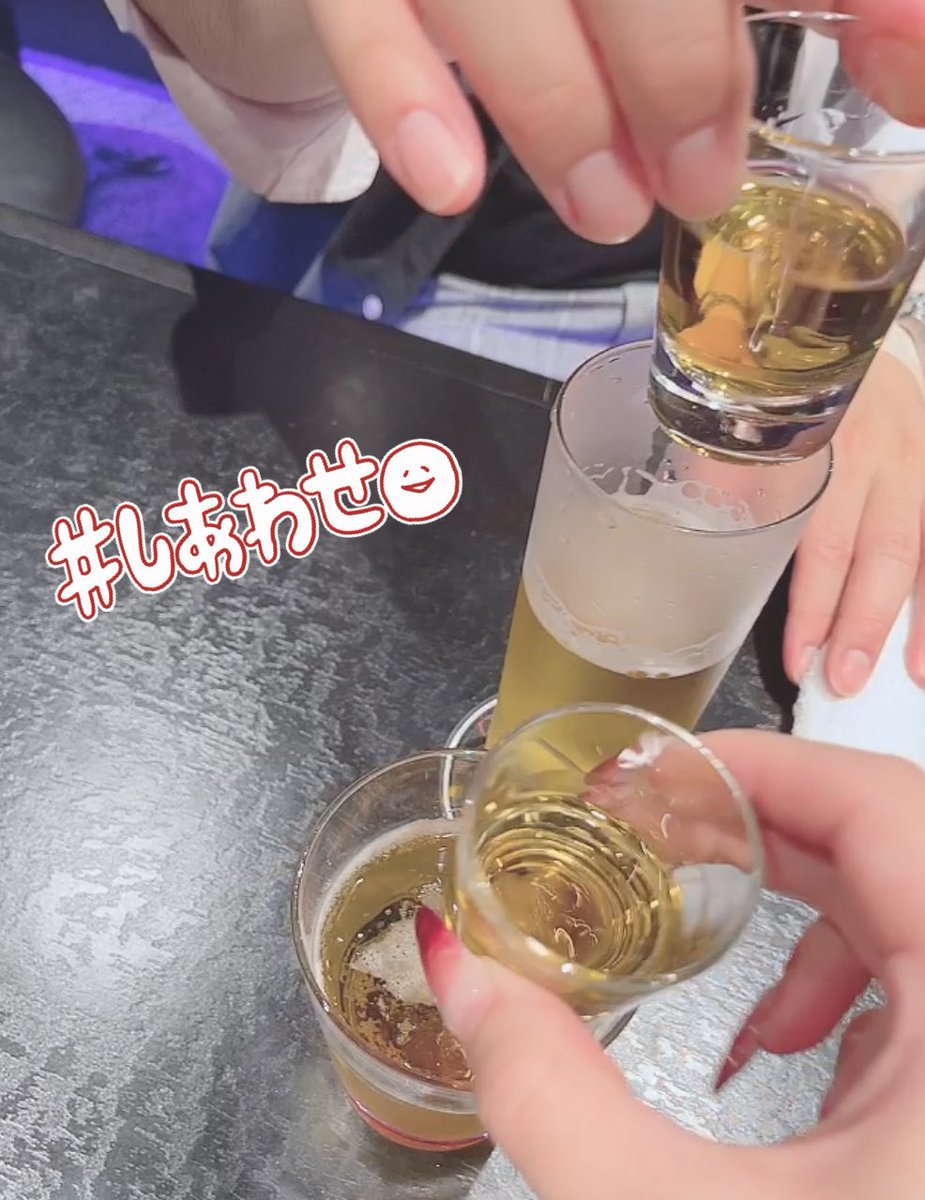 namiku__'s tweet photo. 昨日の深夜ヴィ!!沢山の方のご来館ありがとうございました! 初めましての方ともお話もできたり、乾杯もできたり楽しすぎました🫶 約1週間半ぶりのお酒がまさかのボイラーメーカーから始まったり、初ドッグノーズものめたり❤️‍🔥会いにきてくれてありがとう https://t.co/OSkBjNFWDD