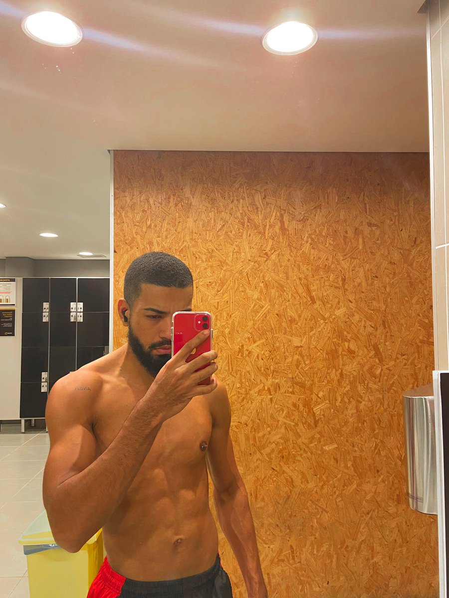 MaaxMatheus1's tweet photo. 💪🏾 https://t.co/OVfgH8Ow8o