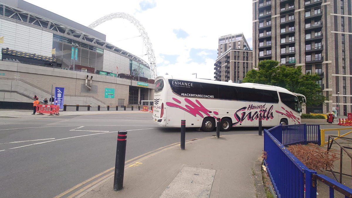 HowardSnaith1's tweet photo. Good Luck to @GatesheadFC today at Wembley. It’s been a pleasure taking you away all season. Bring it home boys! 🏆🤞 https://t.co/WTSna44oLB