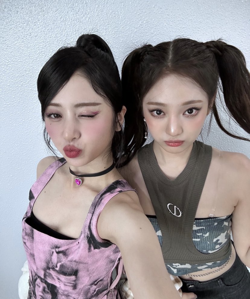 sserapics's tweet photo. AESPA NINGNING &amp; YUNJIN https://t.co/8xTaDhAogy