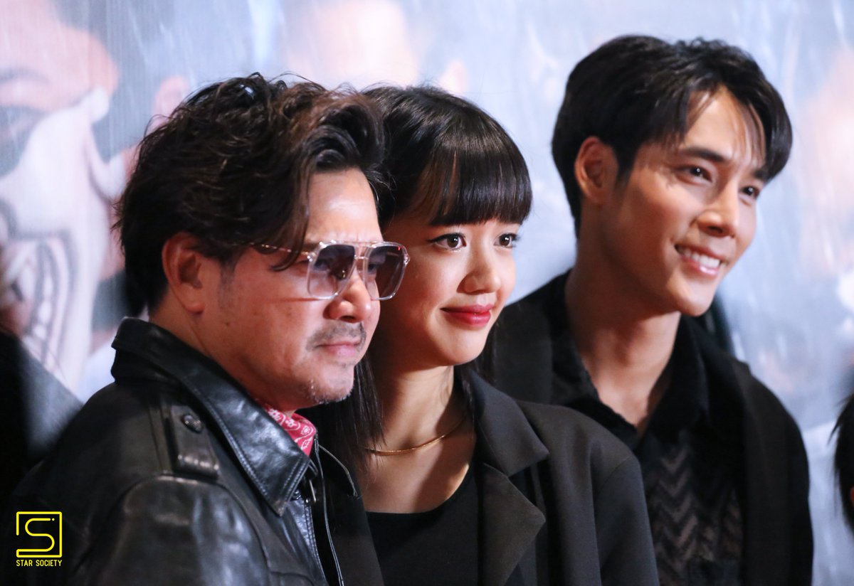 STARSOCIETY_TH's tweet photo. "ทองคำฟิล์ม" ยกทัพนักแสดงนำทีมโดย เต๋า สมชาย-พลอยไพลิน-เด่นคุณ แถลงข่าวเปิดตัวภาพยนตร์ "KITTY THE KILLER อีหนูอันตราย" พร้อมเผยตัวอย่างภาพยนตร์ตัวใหม่ล่าสุด เตรียมเข้าฉาย 22 มิ.ย.นี้
#PloyPailin #เด่นคุณงามเนตร #เต๋าสมชาย #KittythekillerMovie #อีหนูอันตราย #Thongkhamfilms https://t.co/ws85iplgDx