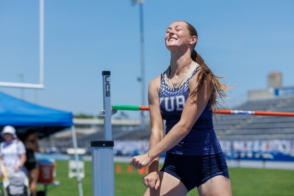 YubaTrack_49's tweet photo. When hard work pays off at Yuba Track. What a weekend for Amelia at the CCCAA Championships! https://t.co/r7YhIYmQlE