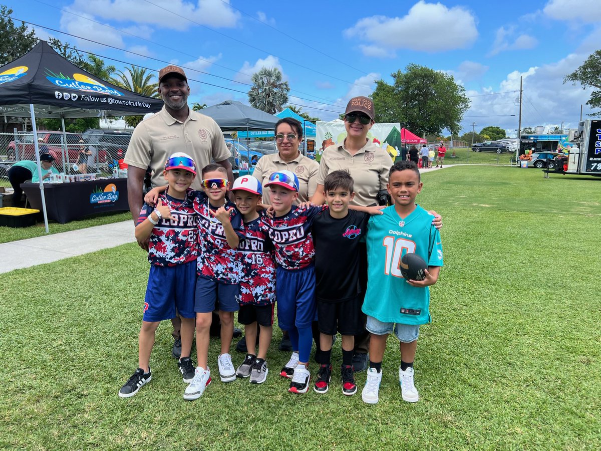 MiamiDade Police on Twitter "🍗🎉 We had a great time meeting and