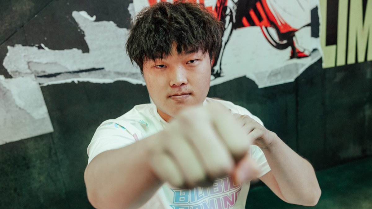 The Esports Writer tweet media