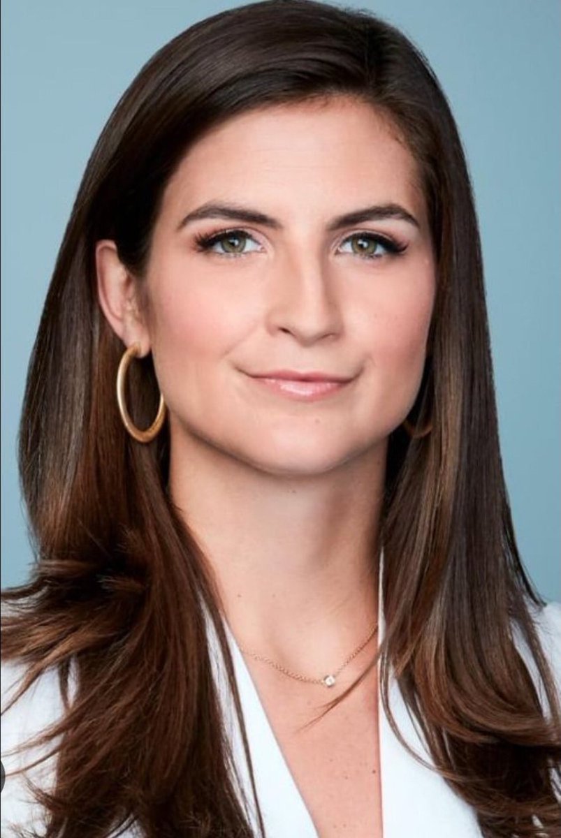 gkitty54's tweet image. 🐱💭 Alumni 
#DailyCaller 
#CNN
