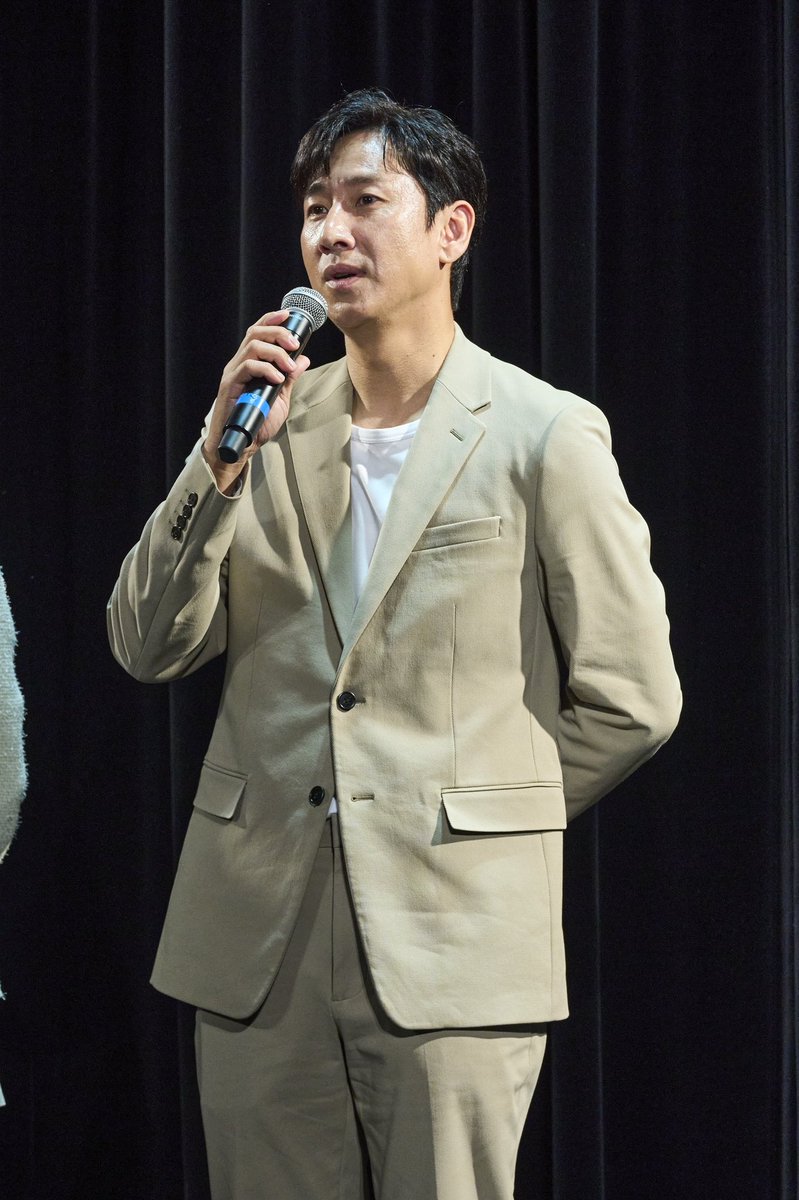 🎊 2023년 #칸국제영화제 비평가주간 초청 🎊
⠀
열띤 호응과 박수로 가득했던
#잠 월드 프리미어 현장을 공개합니다 👏🔥
예측불가한 미스터리로 전 세계 관객들을 사로잡기 대 성 공!
⠀
#정유미 #이선균 #유재선감독