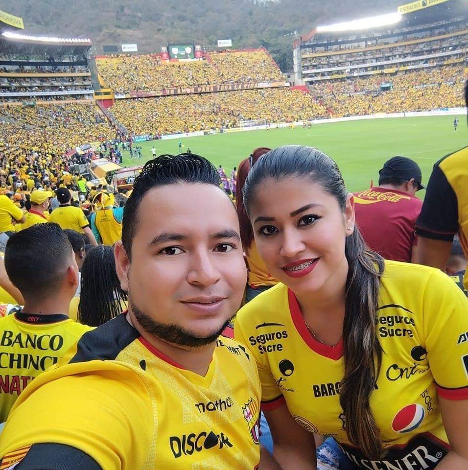 EmergenciasEc's tweet photo. Buen día con todos.
Una pareja es víctima colateral de la balacera en Montañita, lamentablemente estuvieron en el momento equivocado 😔 https://t.co/t9dv8fMb6i