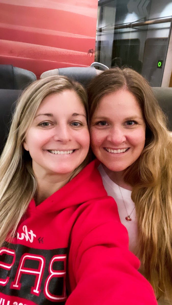 TemporaryKJ's tweet photo. The Base just landed in Sweden! #aroundtheworld #behomesoon #theresworktodo #stockholm #18hourlayover #explore #exhausted #onlyliveonce ❤️🦋 @base_chicago https://t.co/qtry97cYX7