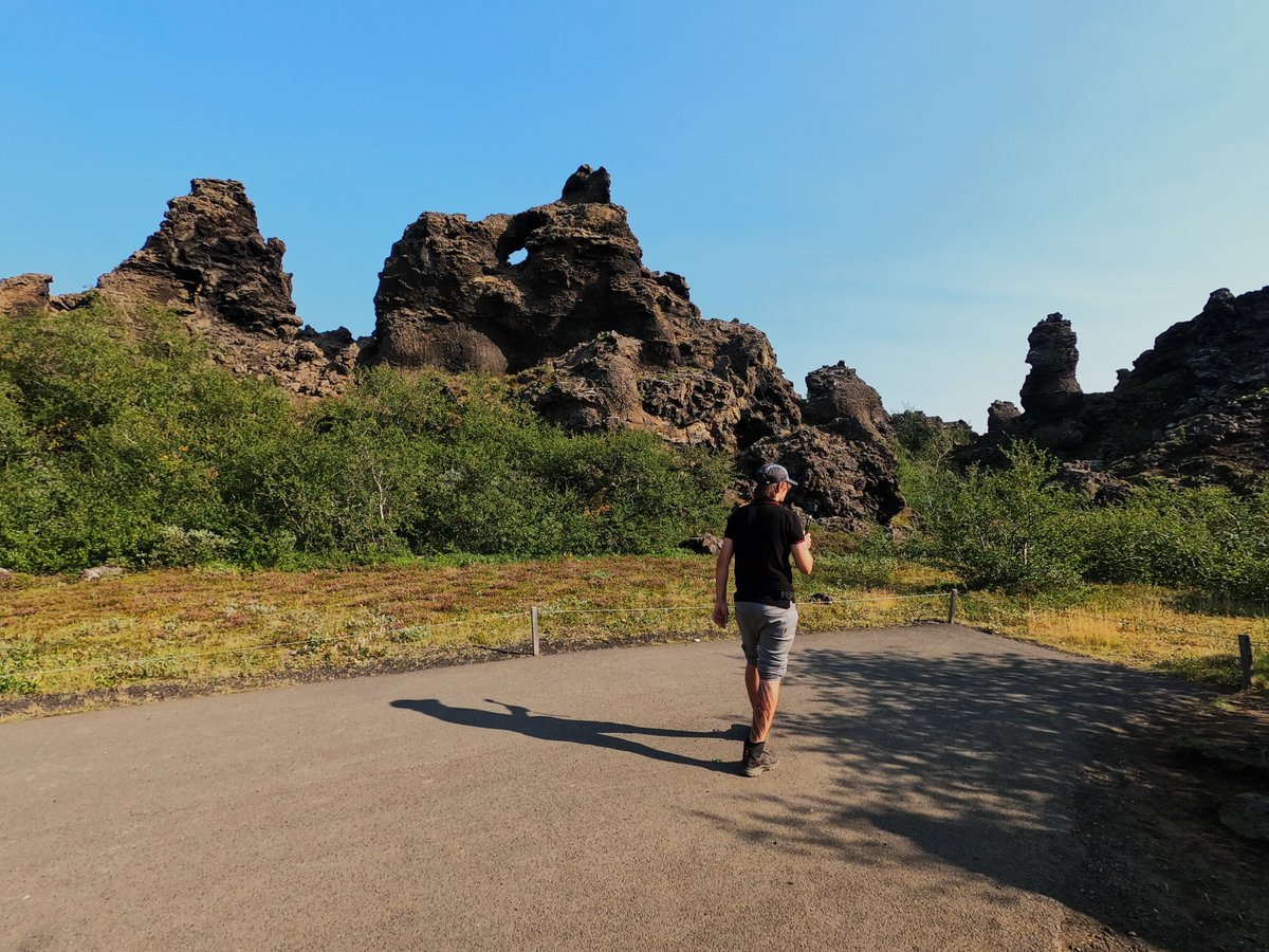 Mroczne Zamki Islandia #podróże #wanderlust #adventure #photo #traveler #travelmore #travelling #photooftheday #travelphoto #lovetravel #travelstories #photography #landscape #photos #islandia #iceland #goldencircle #blog #trip #podróż #travel #dimmuborgir #icelandic #view