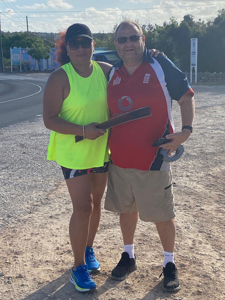 dazlovewwf's tweet photo. Global Mile completed. Then we walked walked back home! https://t.co/oVYO7ia7jG